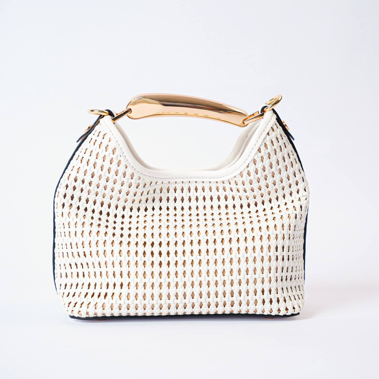 G-8875 White